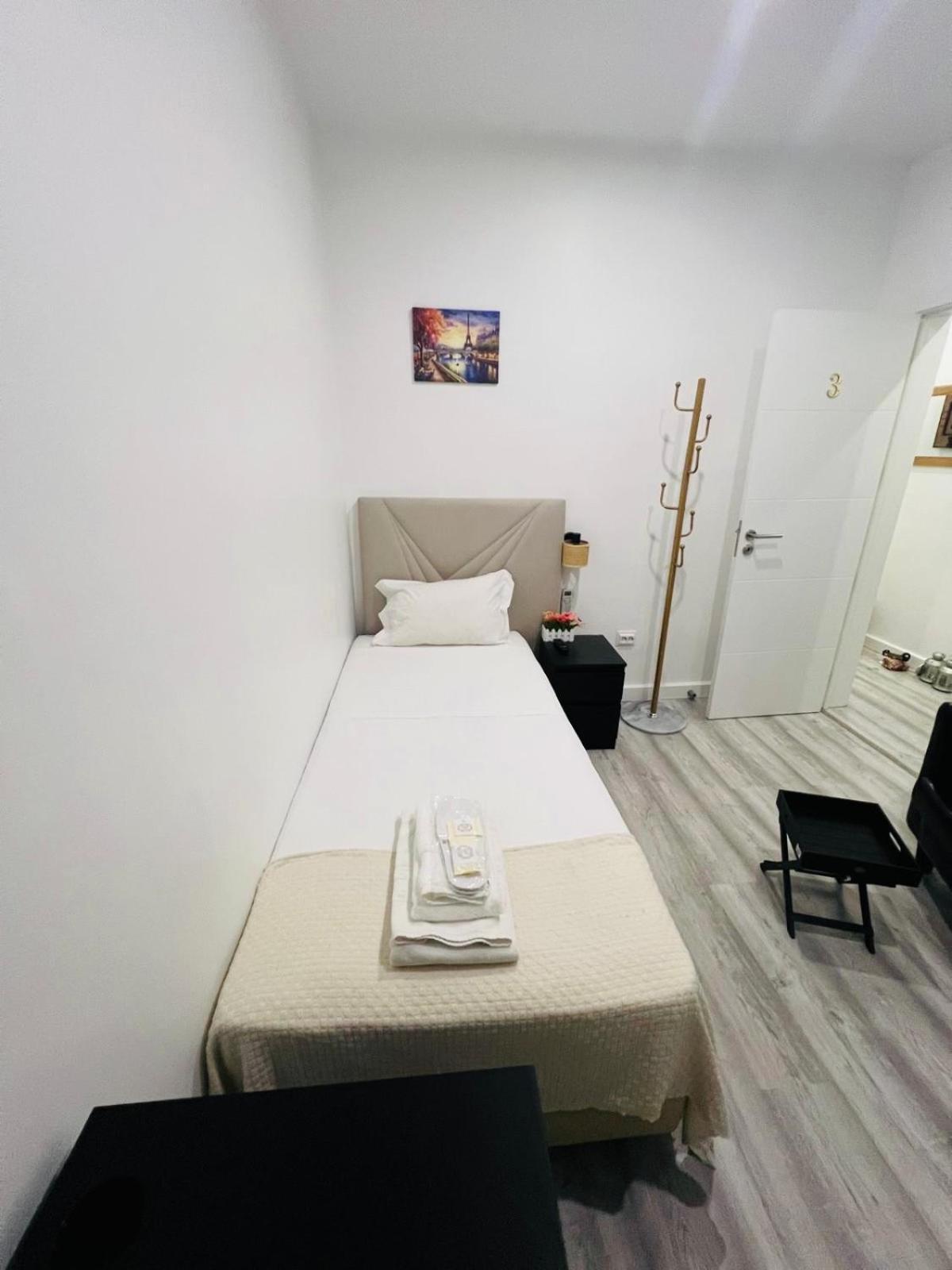 Beautiful Rooms In The Center Of Lisabona Exterior foto