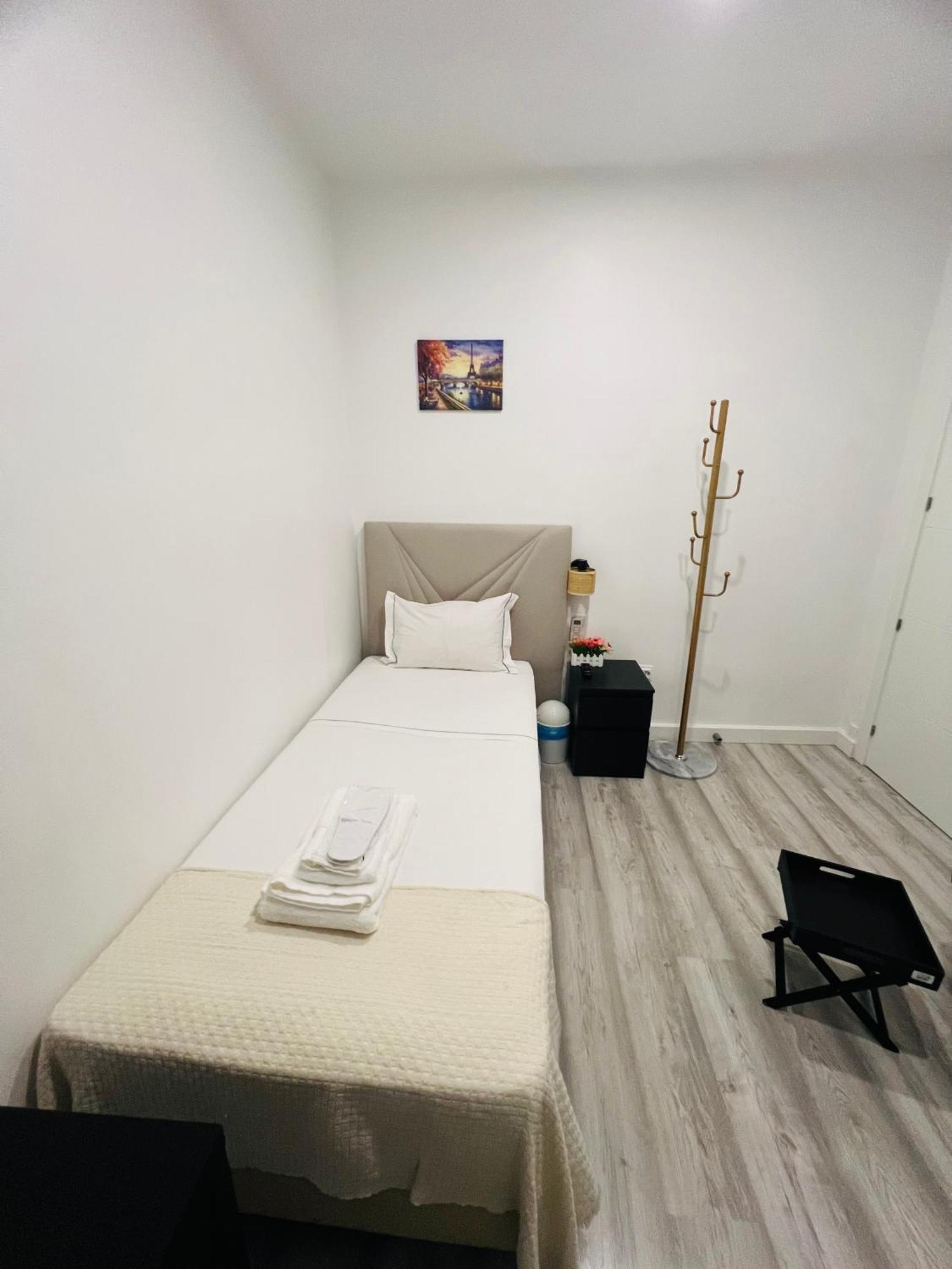 Beautiful Rooms In The Center Of Lisabona Exterior foto